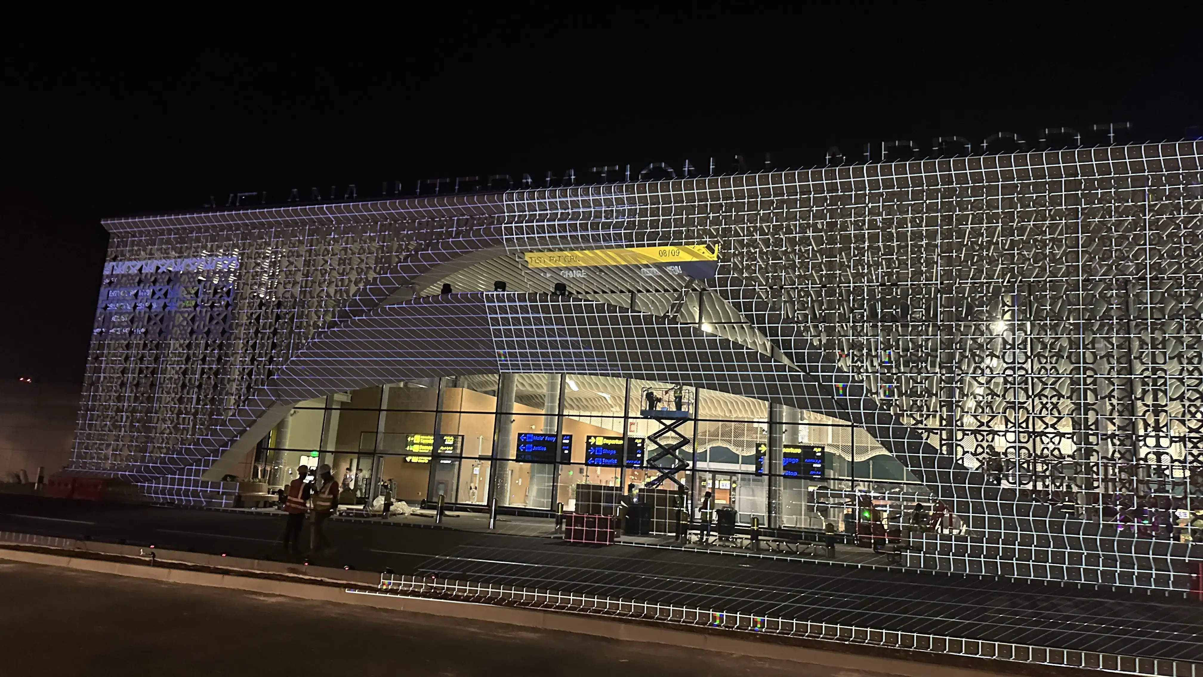 Photoreal CGI beauty close-up produced for flagship retail screens